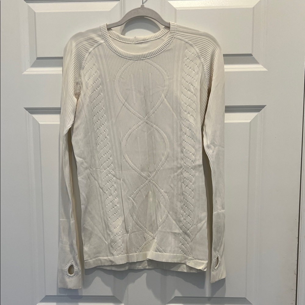Lululemon Athletica white/ winter white Crewneck 6/8